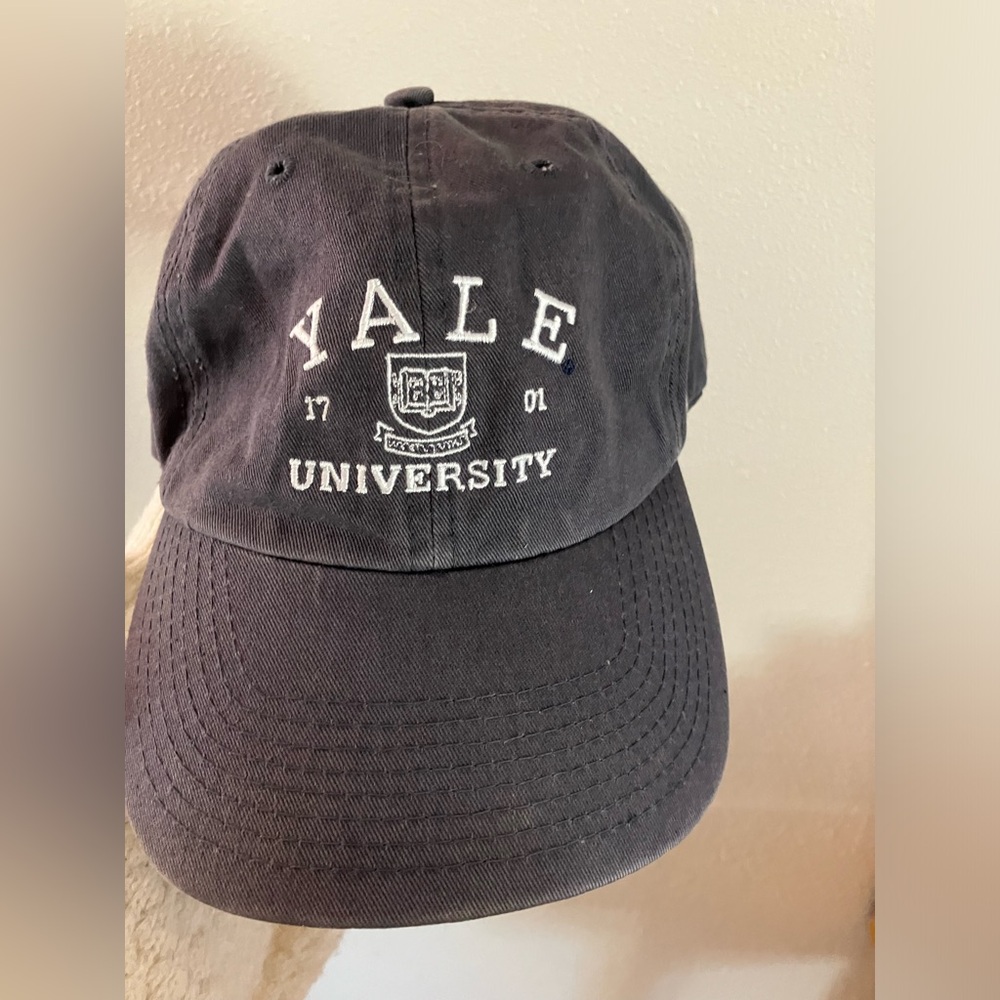 Yale University cap hat featuring an embroidered 1701 crest detail